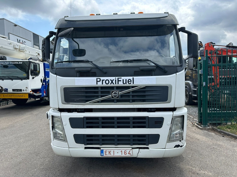 Volvo FM 450 6x2 19.000L - 5 COMP. FUEL TANKER / CITERNE - LIFT + STEERING AXLE - EURO 5 - - Cisternové vozidlo: obrázok 2 Volvo FM 450 6x2 19.000L - 5 COMP. FUEL TANKER / CITERNE - LIFT + STEERING AXLE - EURO 5 - - Cisternové vozidlo: obrázok 2