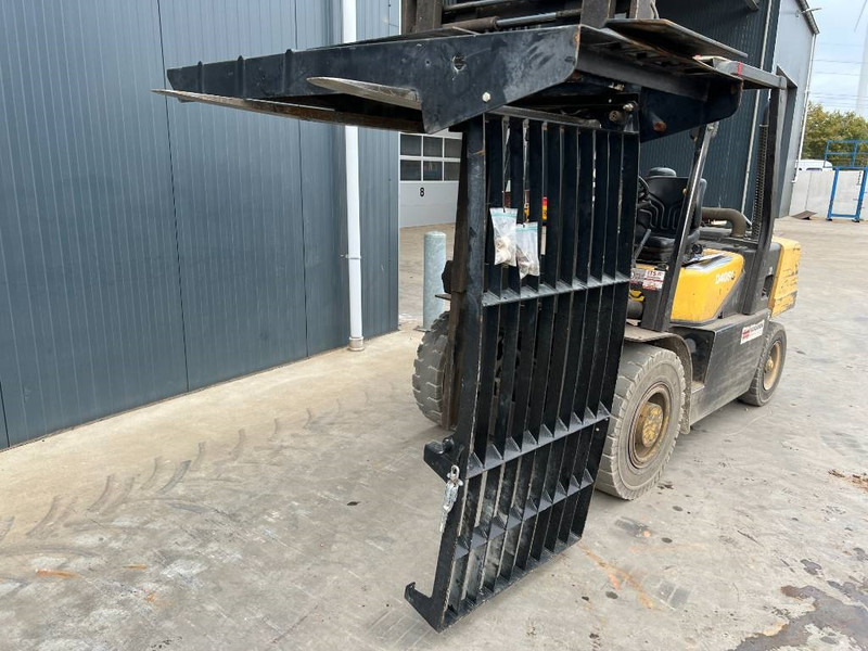 Cat 313E / 320F / 323E / 325F / 329E / 330F / 336E / 3 - Kabína a interiér pre Stavebné stroje: obrázok 2 Cat 313E / 320F / 323E / 325F / 329E / 330F / 336E / 3 - Kabína a interiér pre Stavebné stroje: obrázok 2