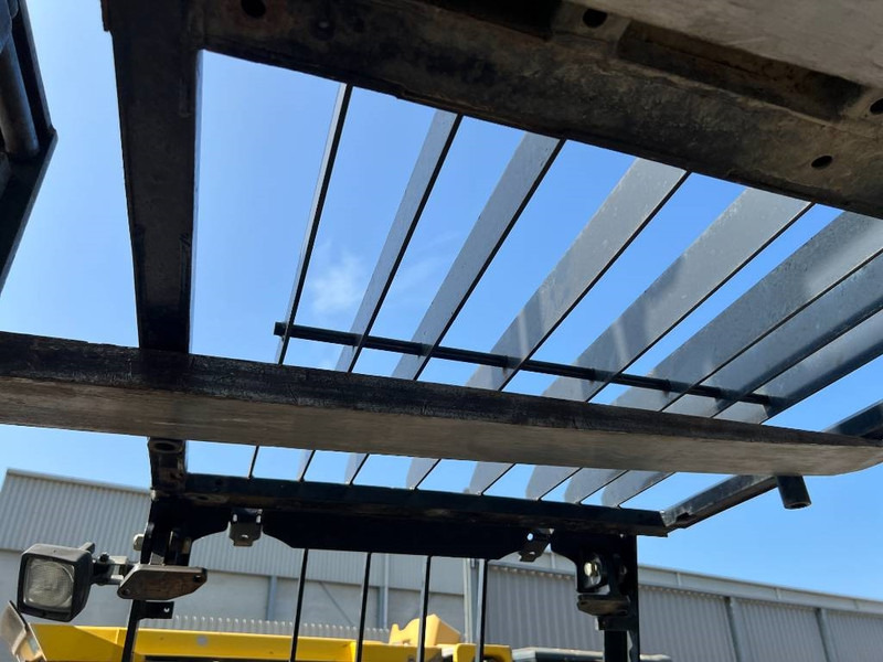 Cat 313E / 320F / 323E / 325F / 329E / 330F / 336E / 3 - Kabína a interiér pre Stavebné stroje: obrázok 3 Cat 313E / 320F / 323E / 325F / 329E / 330F / 336E / 3 - Kabína a interiér pre Stavebné stroje: obrázok 3