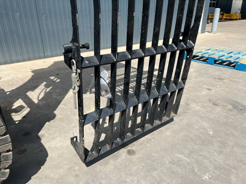 Cat 313E / 320F / 323E / 325F / 329E / 330F / 336E / 3 - Kabína a interiér pre Stavebné stroje: obrázok 4 Cat 313E / 320F / 323E / 325F / 329E / 330F / 336E / 3 - Kabína a interiér pre Stavebné stroje: obrázok 4