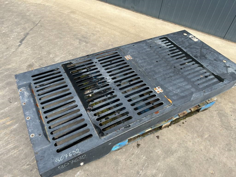 Cat 313E / M315F / 320F / 323E / 325F / 329E/ 330F / 3 - Kabína a interiér pre Stavebné stroje: obrázok 4 Cat 313E / M315F / 320F / 323E / 325F / 329E/ 330F / 3 - Kabína a interiér pre Stavebné stroje: obrázok 4