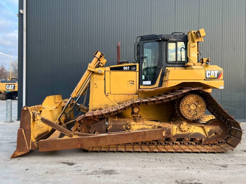 Cat D6T LGP - Buldozér: obrázok 5 Cat D6T LGP - Buldozér: obrázok 5