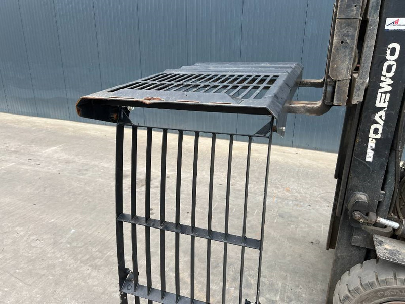 Cat M313D / M315D / M316D / M318D / M322D / M325D - Rám/ Podvozok pre Stavebné stroje: obrázok 2 Cat M313D / M315D / M316D / M318D / M322D / M325D - Rám/ Podvozok pre Stavebné stroje: obrázok 2