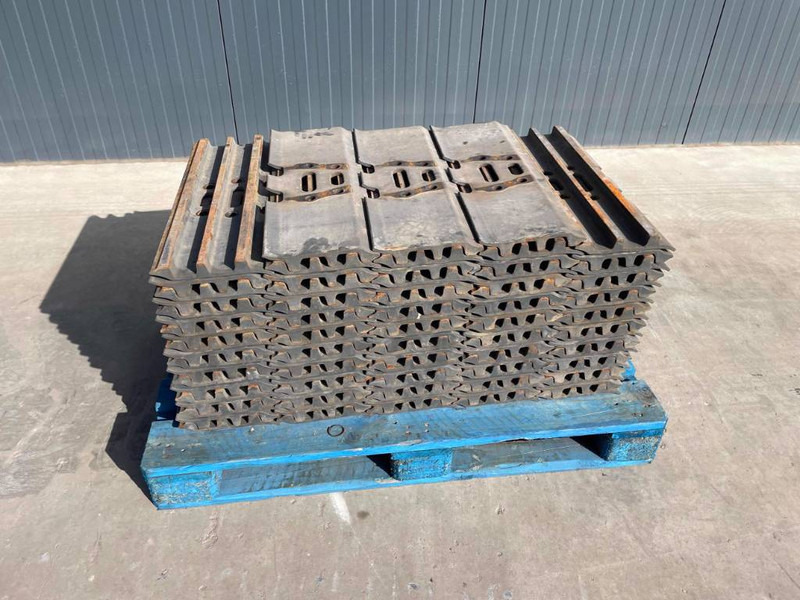 Hyundai R210 / R215 / R220 / R235 / R250 / R260 - Rám/ Podvozok pre Stavebné stroje: obrázok 4 Hyundai R210 / R215 / R220 / R235 / R250 / R260 - Rám/ Podvozok pre Stavebné stroje: obrázok 4