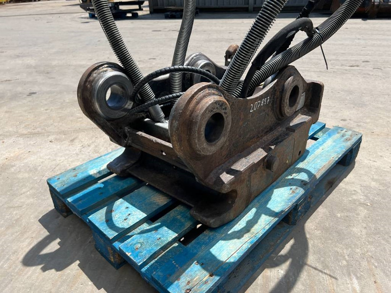 OilQuick OQ70/55 - 323E - Rýchloupínacia zariadenia pre Stavebné stroje: obrázok 5 OilQuick OQ70/55 - 323E - Rýchloupínacia zariadenia pre Stavebné stroje: obrázok 5