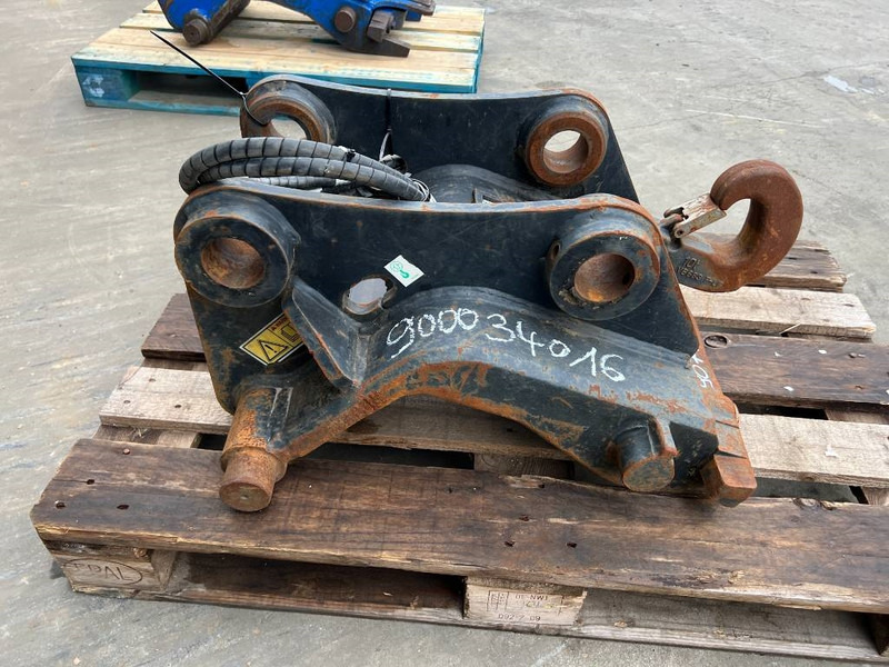 Verachtert CW20 - 312 / 311F / 313F / 315F - Rýchloupínacia zariadenia pre Stavebné stroje: obrázok 4 Verachtert CW20 - 312 / 311F / 313F / 315F - Rýchloupínacia zariadenia pre Stavebné stroje: obrázok 4