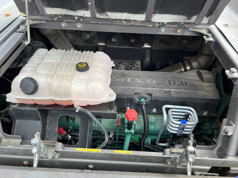 Pásové rýpadlo Volvo EC750E L: obrázok 6