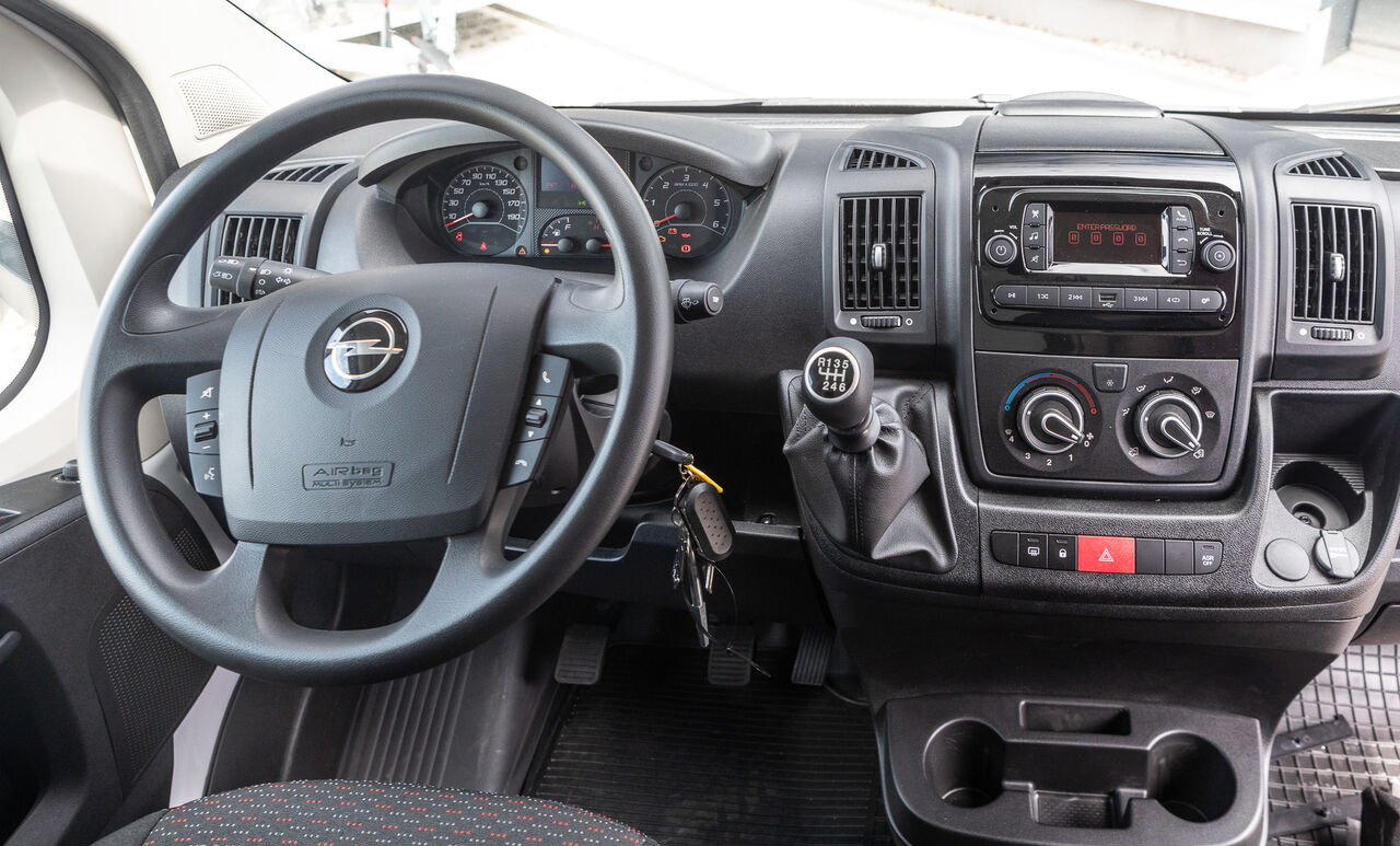 Interior photo 1: Nový Pojazdná predajňa Bannert FOOD TRUCK Imbiss Handlowy Burger Kebab Interior photo 1: Nový Pojazdná predajňa Bannert FOOD TRUCK Imbiss Handlowy Burger Kebab