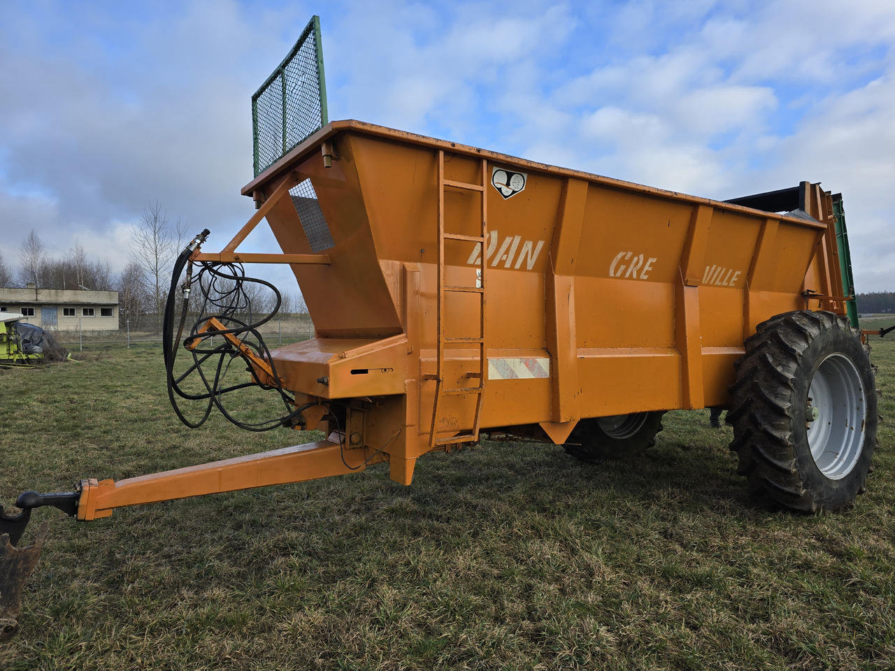 DANGREVILLE 14 - Rozmetadlo hnoja: obrázok 1 DANGREVILLE 14 - Rozmetadlo hnoja: obrázok 1