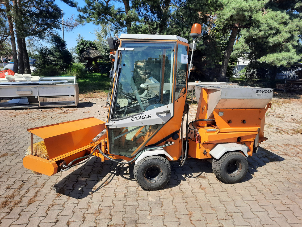 EGHOLM 2100 - Kompaktný traktor: obrázok 2 EGHOLM 2100 - Kompaktný traktor: obrázok 2