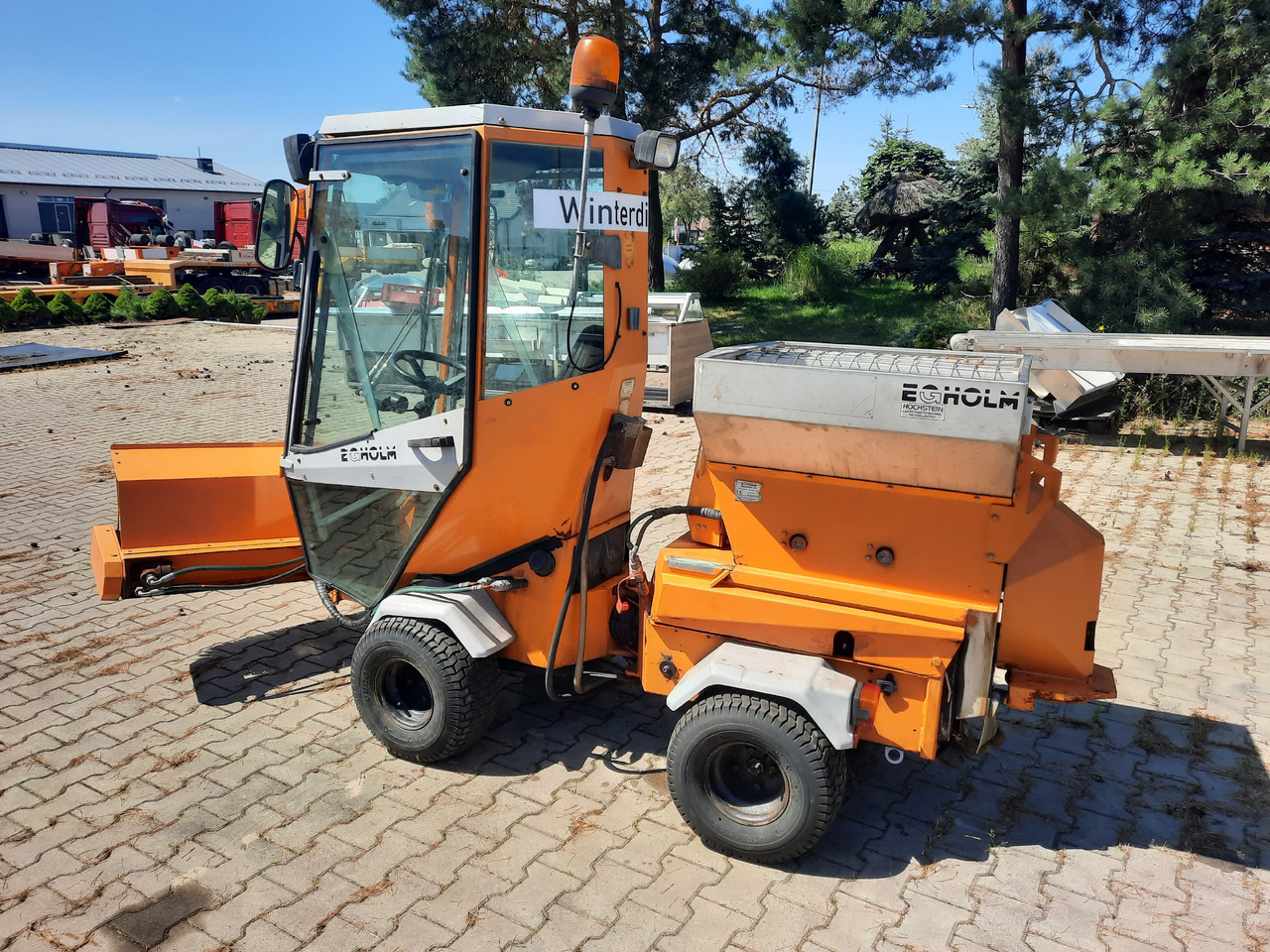 EGHOLM 2100 - Kompaktný traktor: obrázok 4 EGHOLM 2100 - Kompaktný traktor: obrázok 4