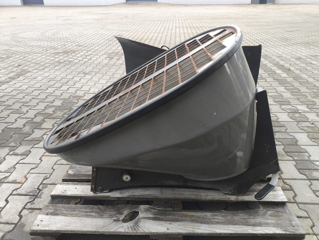 EGHOLM 2200T - Kompaktný traktor: obrázok 5 EGHOLM 2200T - Kompaktný traktor: obrázok 5