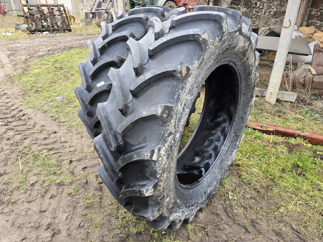 FIRESTONE 480/70 R38 - Kompletné koleso pre Poľnohospodárske stroje: obrázok 1 FIRESTONE 480/70 R38 - Kompletné koleso pre Poľnohospodárske stroje: obrázok 1