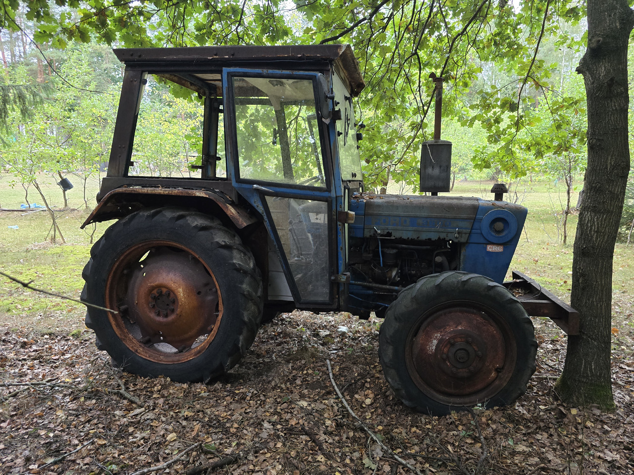 Ford 3600, 4x4 - Traktor: obrázok 4 Ford 3600, 4x4 - Traktor: obrázok 4