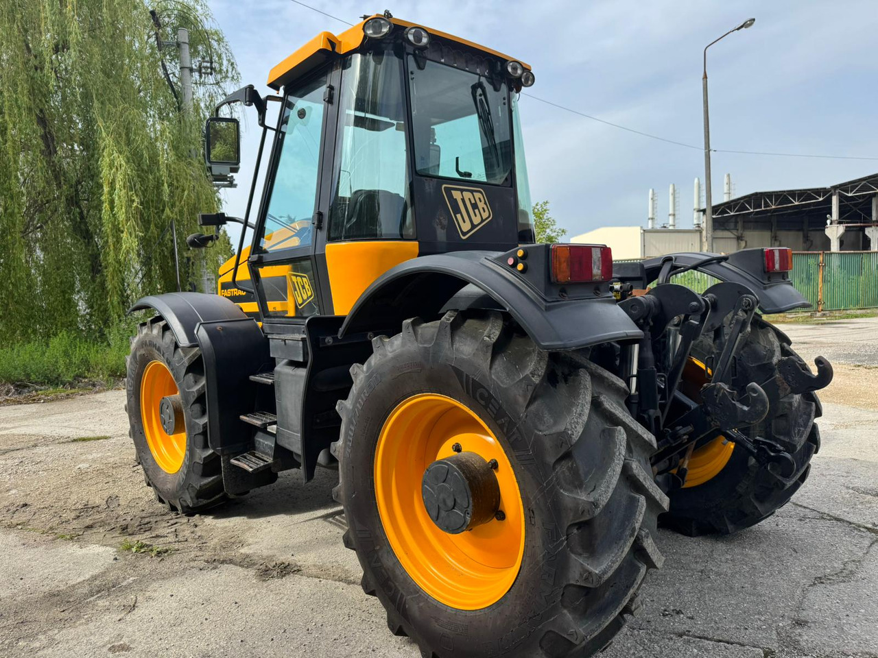 JCB FASTRAC 2140 - Traktor: obrázok 5 JCB FASTRAC 2140 - Traktor: obrázok 5