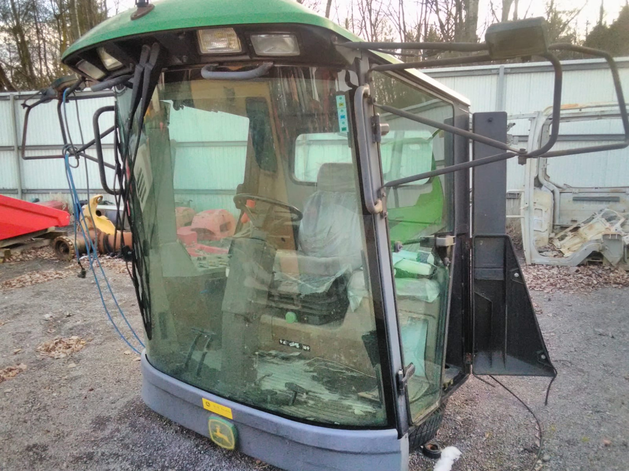 JOHN DEERE 1550 WTS - Kabína pre Obilný kombajn: obrázok 1 JOHN DEERE 1550 WTS - Kabína pre Obilný kombajn: obrázok 1