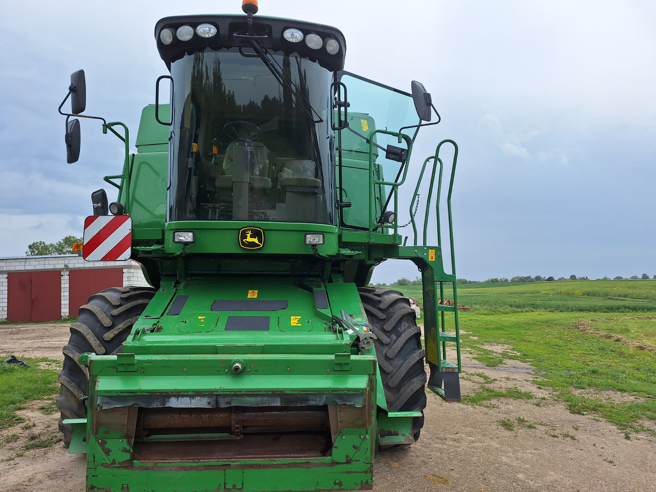 John Deere T550 - Obilný kombajn: obrázok 3 John Deere T550 - Obilný kombajn: obrázok 3