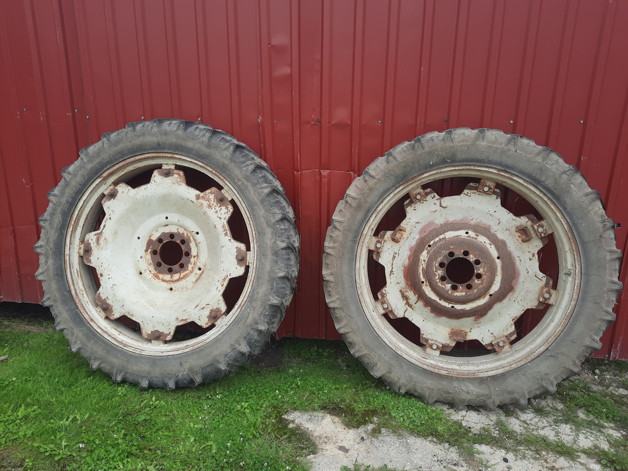 KLEBER Super 3 11.2 R44 - Kompletné koleso pre Poľnohospodárske stroje: obrázok 2 KLEBER Super 3 11.2 R44 - Kompletné koleso pre Poľnohospodárske stroje: obrázok 2