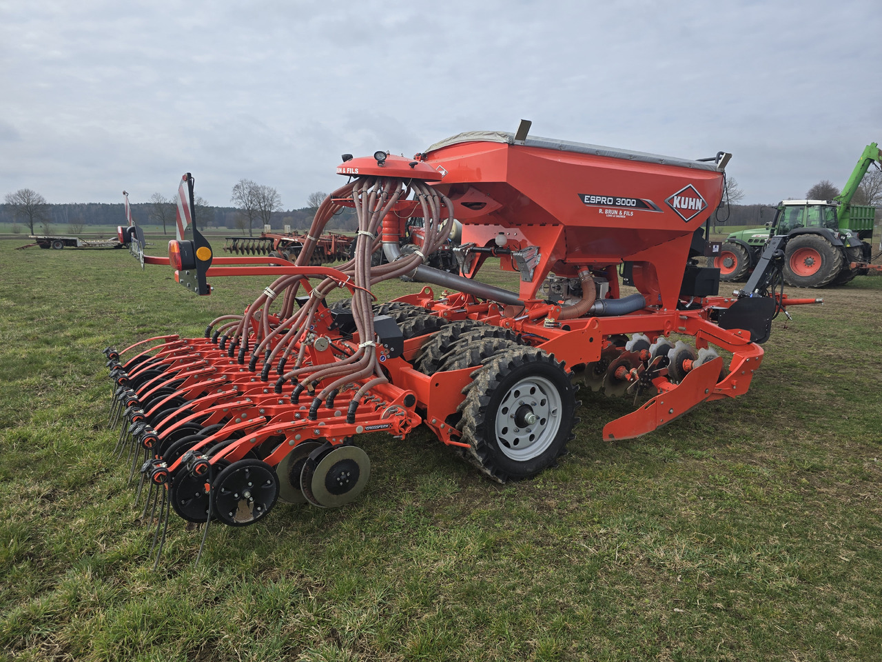 KUHN ESPRO 3000 VFB - Modulárny sejací stroj: obrázok 4 KUHN ESPRO 3000 VFB - Modulárny sejací stroj: obrázok 4