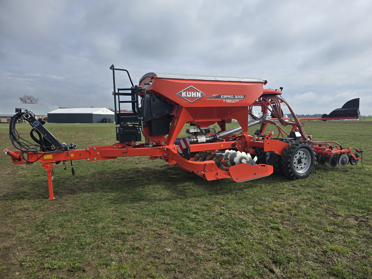 KUHN ESPRO 3000 VFB - Modulárny sejací stroj: obrázok 1 KUHN ESPRO 3000 VFB - Modulárny sejací stroj: obrázok 1