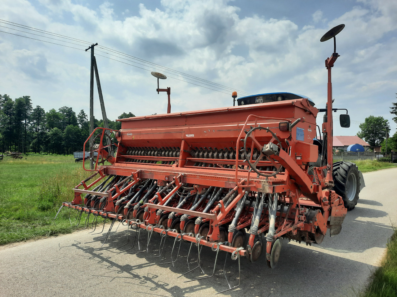 KUHN HR4003D INTEGRA 4000 - Modulárny sejací stroj: obrázok 4 KUHN HR4003D INTEGRA 4000 - Modulárny sejací stroj: obrázok 4