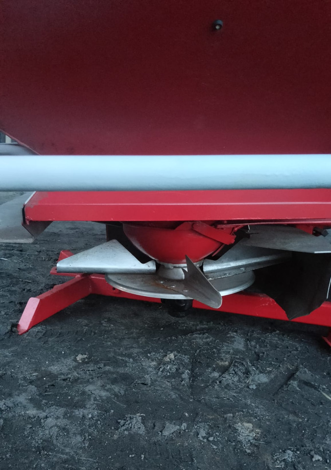 Lely Centerliner SX - Rozmetač hnojiva: obrázok 4 Lely Centerliner SX - Rozmetač hnojiva: obrázok 4