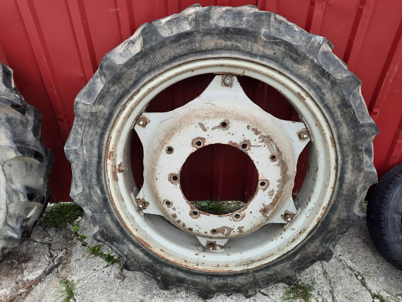 MICHELIN BIB X 9.5 R32 - Kompletné koleso pre Poľnohospodárske stroje: obrázok 2 MICHELIN BIB X 9.5 R32 - Kompletné koleso pre Poľnohospodárske stroje: obrázok 2