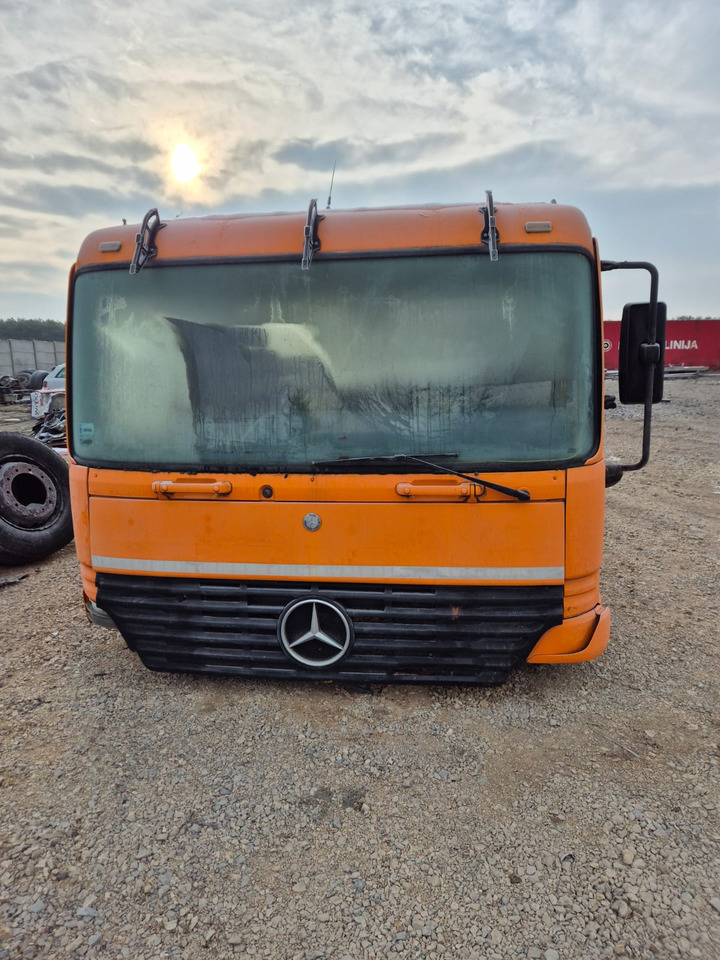 Mercedes Actros - Obytný kontajner: obrázok 5 Mercedes Actros - Obytný kontajner: obrázok 5