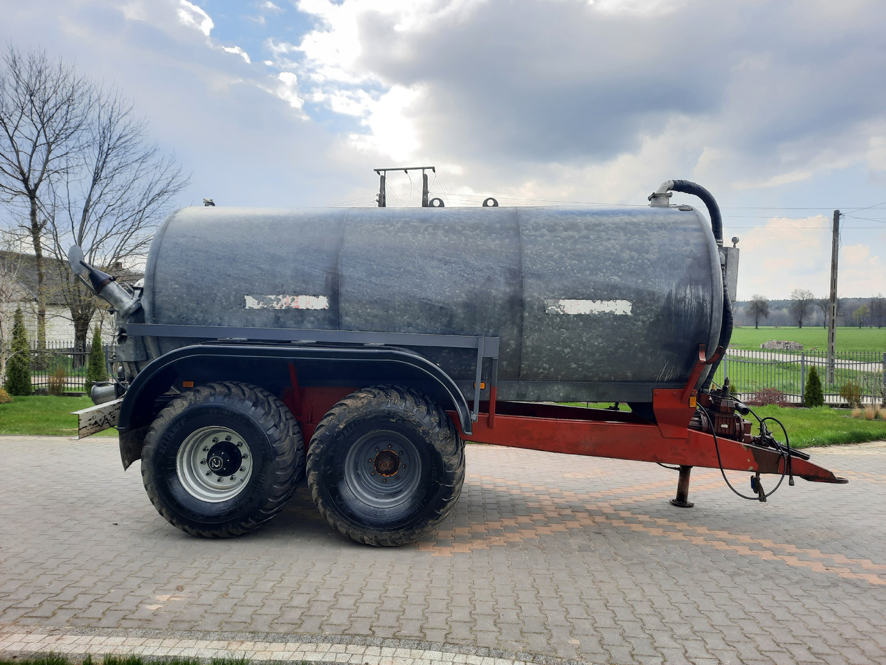 SODIMAC TL 125, 11 700 L - Fekálny náves: obrázok 5 SODIMAC TL 125, 11 700 L - Fekálny náves: obrázok 5
