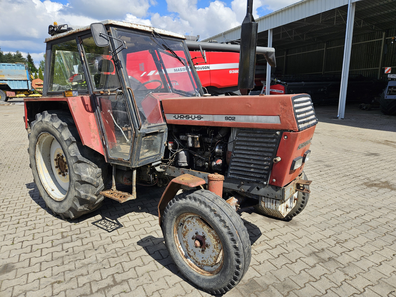 Ursus C-385 - Traktor: obrázok 1 Ursus C-385 - Traktor: obrázok 1