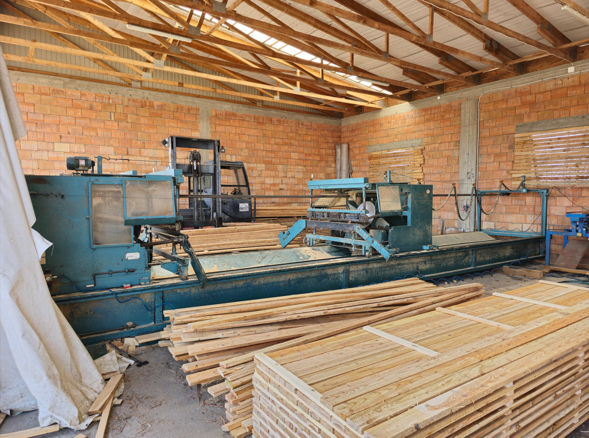 WILSON piła do wiązarów dachowych - Drevoobrábací stroj: obrázok 3 WILSON piła do wiązarów dachowych - Drevoobrábací stroj: obrázok 3