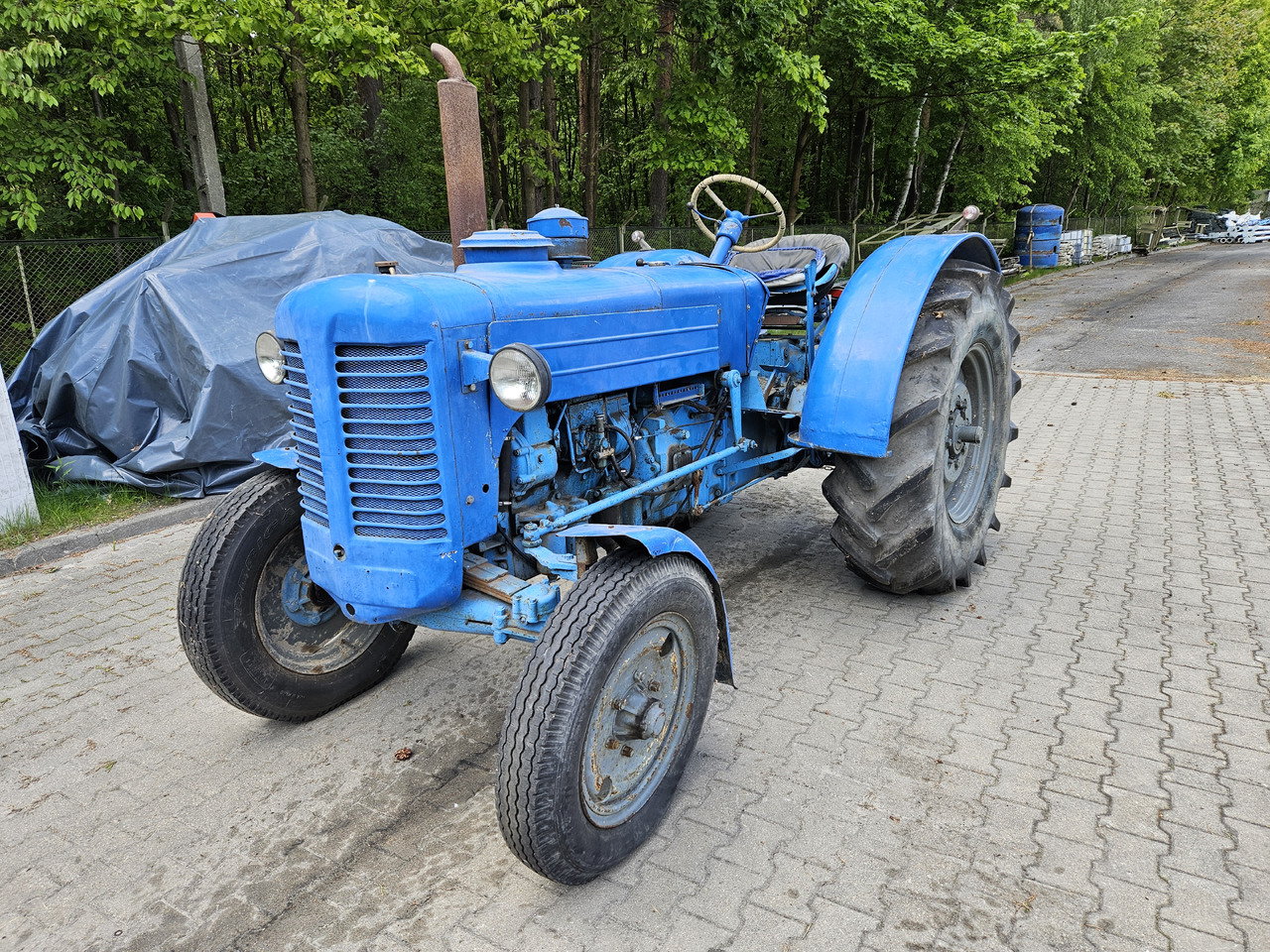 Zetor Super - Traktor: obrázok 1 Zetor Super - Traktor: obrázok 1