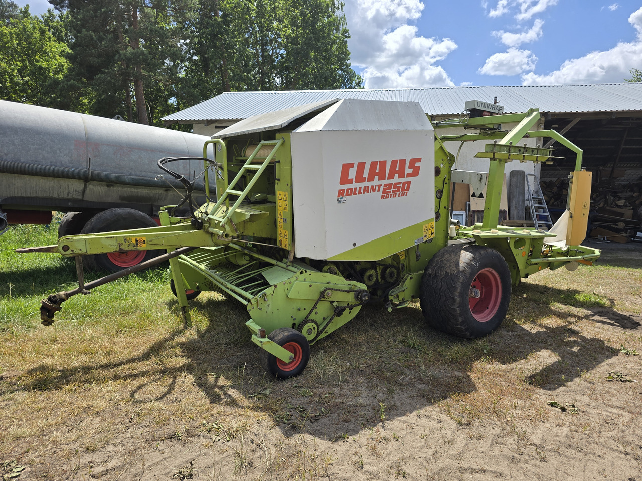 Claas ROLLANT 250 Roto Cut - Lis na okrúhle balíky: obrázok 1 Claas ROLLANT 250 Roto Cut - Lis na okrúhle balíky: obrázok 1