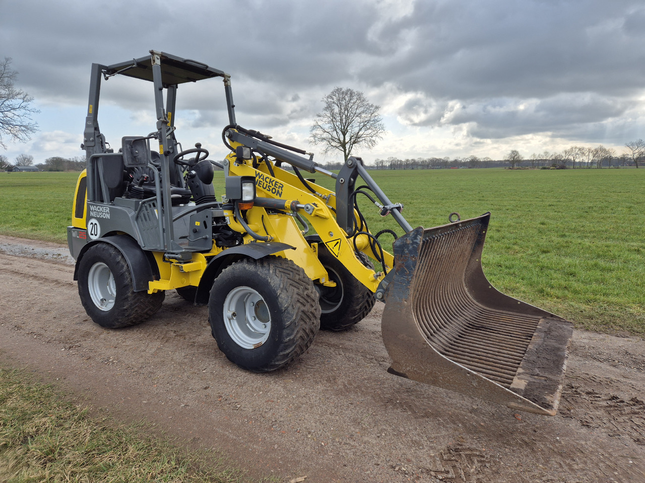 Wacker Neuson WL 25 - Kolesový nakladač: obrázok 2 Wacker Neuson WL 25 - Kolesový nakladač: obrázok 2