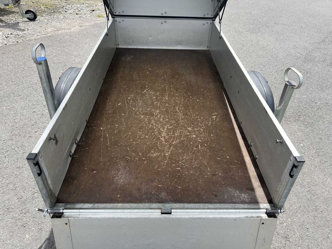 ANSSEMS GT 750 HT Deckelanhänger - Auto príves: obrázok 5 ANSSEMS GT 750 HT Deckelanhänger - Auto príves: obrázok 5