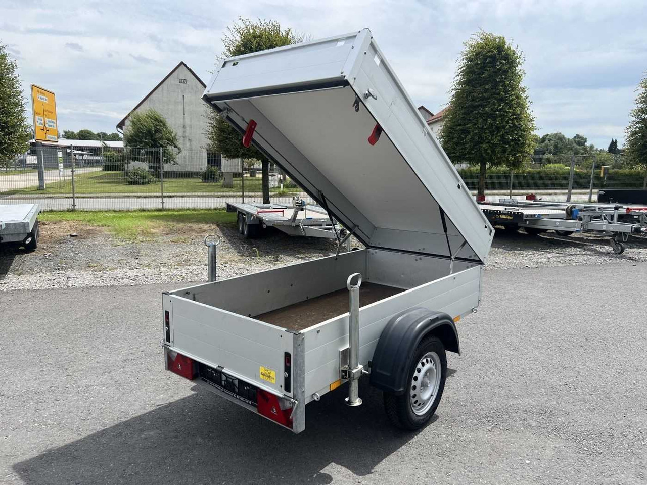 ANSSEMS GT 750 HT Deckelanhänger - Auto príves: obrázok 2 ANSSEMS GT 750 HT Deckelanhänger - Auto príves: obrázok 2