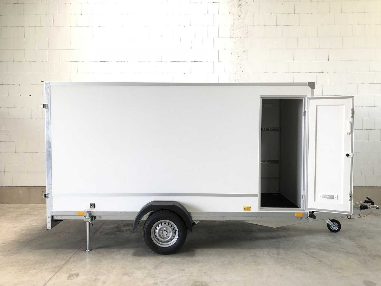 BLYSS F1336HD Seitentür Kofferanhänger - Príves skriňové: obrázok 2 BLYSS F1336HD Seitentür Kofferanhänger - Príves skriňové: obrázok 2