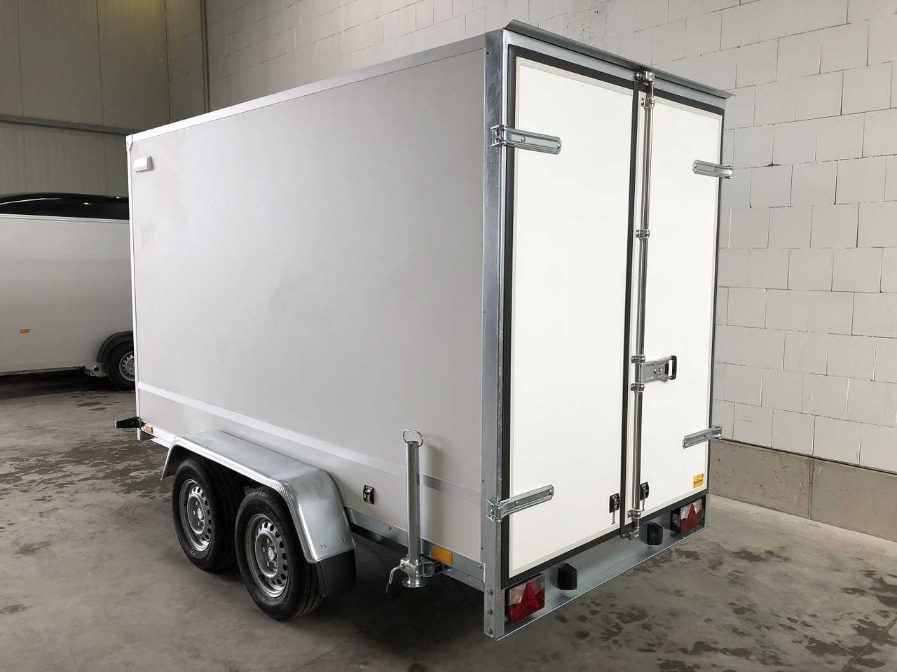 BLYSS F2030HTD Seitentür Kofferanhänger - Príves skriňové: obrázok 5 BLYSS F2030HTD Seitentür Kofferanhänger - Príves skriňové: obrázok 5