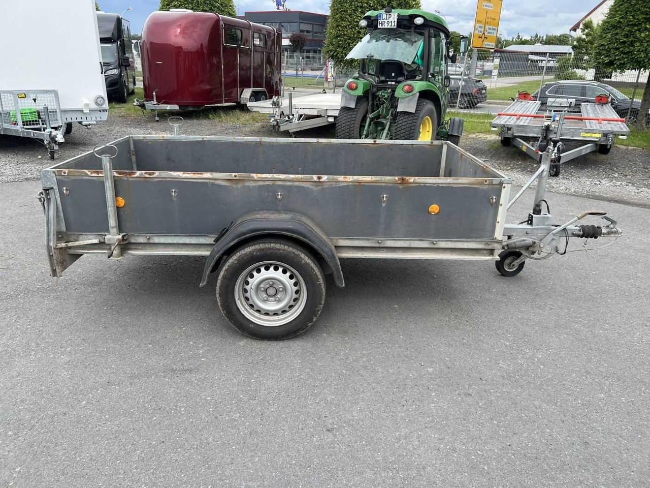 BOECKMANN HB 1326 Kastenanhänger gebremst - Auto príves: obrázok 2 BOECKMANN HB 1326 Kastenanhänger gebremst - Auto príves: obrázok 2