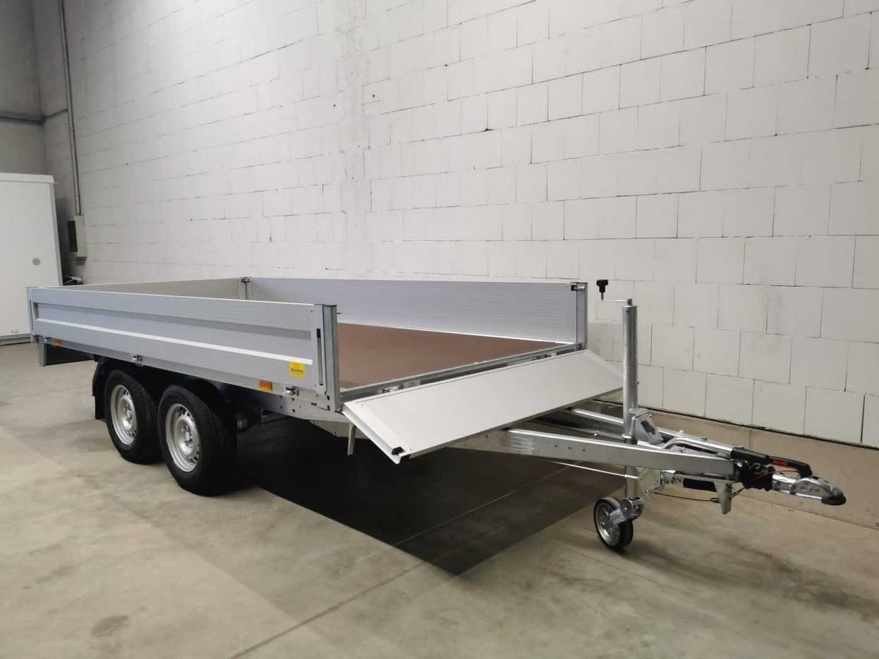 BOECKMANN HL-AL 3718/35 Eco XXL Hochlader - Auto príves: obrázok 5 BOECKMANN HL-AL 3718/35 Eco XXL Hochlader - Auto príves: obrázok 5