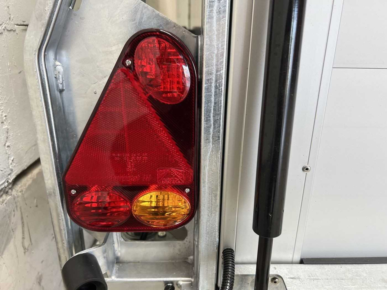 Nový Predajná príves CHEVAL LIBERTE DEBON C300 Roadster Verk.Kl Tür Kofferanhänger: obrázok 16