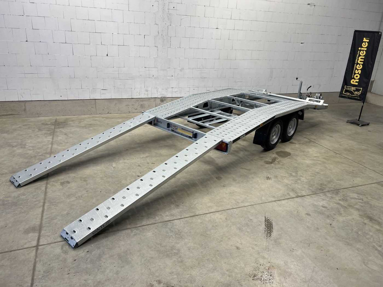 GT 400/2 S 2,7T Autotransporter - Príves prepravník áut: obrázok 1 GT 400/2 S 2,7T Autotransporter - Príves prepravník áut: obrázok 1