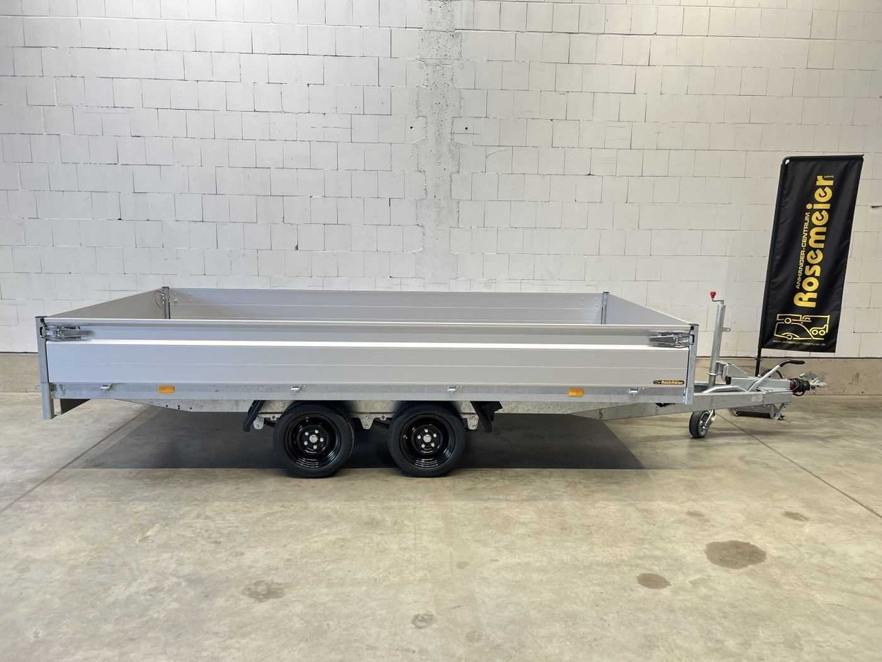 HAPERT Azure H-2 Parabelfedern Hochlader - Auto príves: obrázok 1 HAPERT Azure H-2 Parabelfedern Hochlader - Auto príves: obrázok 1