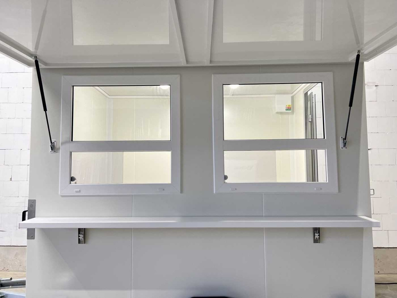 ROSEMEIER VE Kassenhäuschen TK C 08.25 Verkaufsanhänger - Predajná príves: obrázok 4 ROSEMEIER VE Kassenhäuschen TK C 08.25 Verkaufsanhänger - Predajná príves: obrázok 4