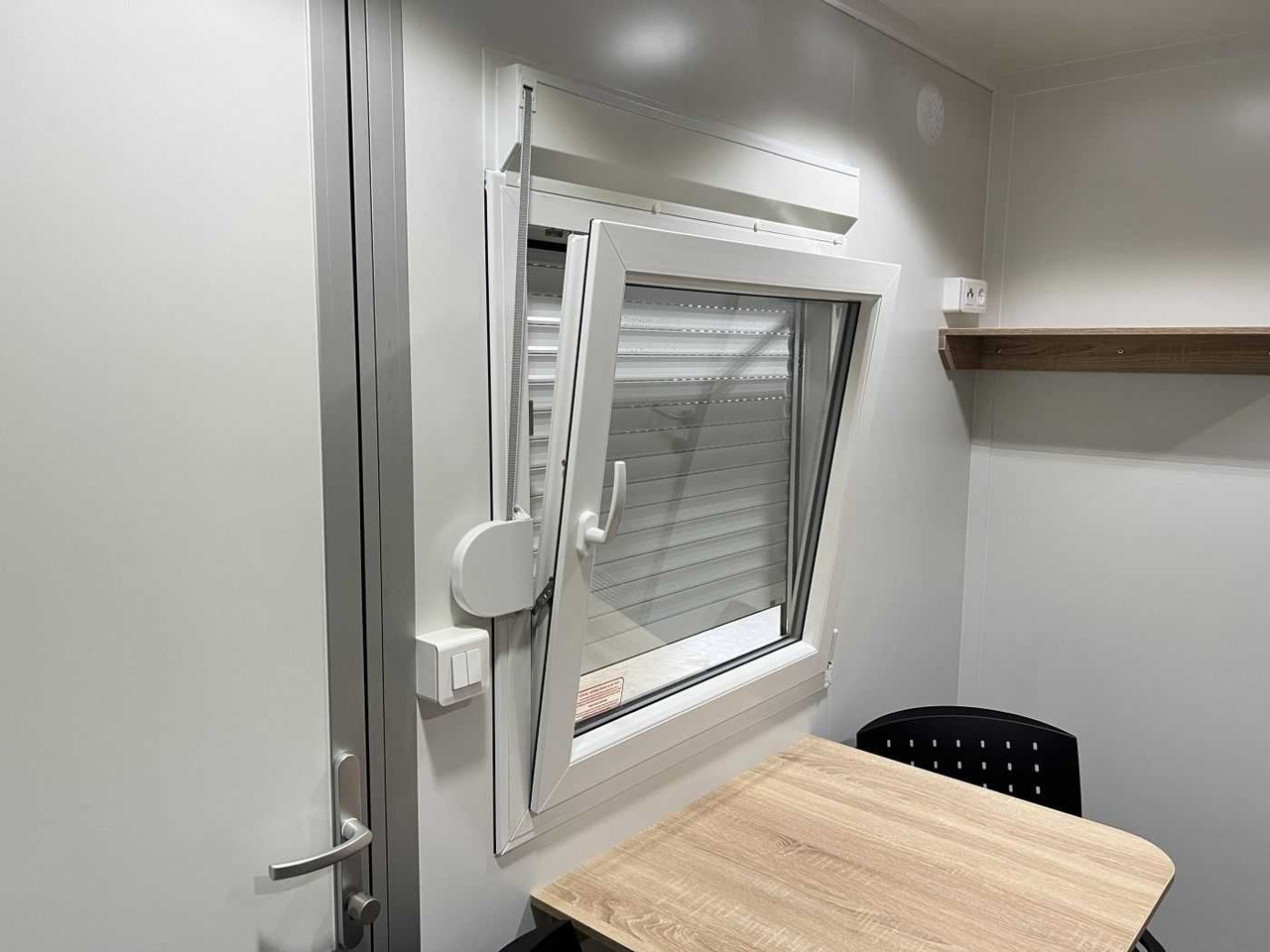 Nový Obytný kontajner, Príves ROSEMEIER VE MOBI 5642 Mannschaftswagen: obrázok 7