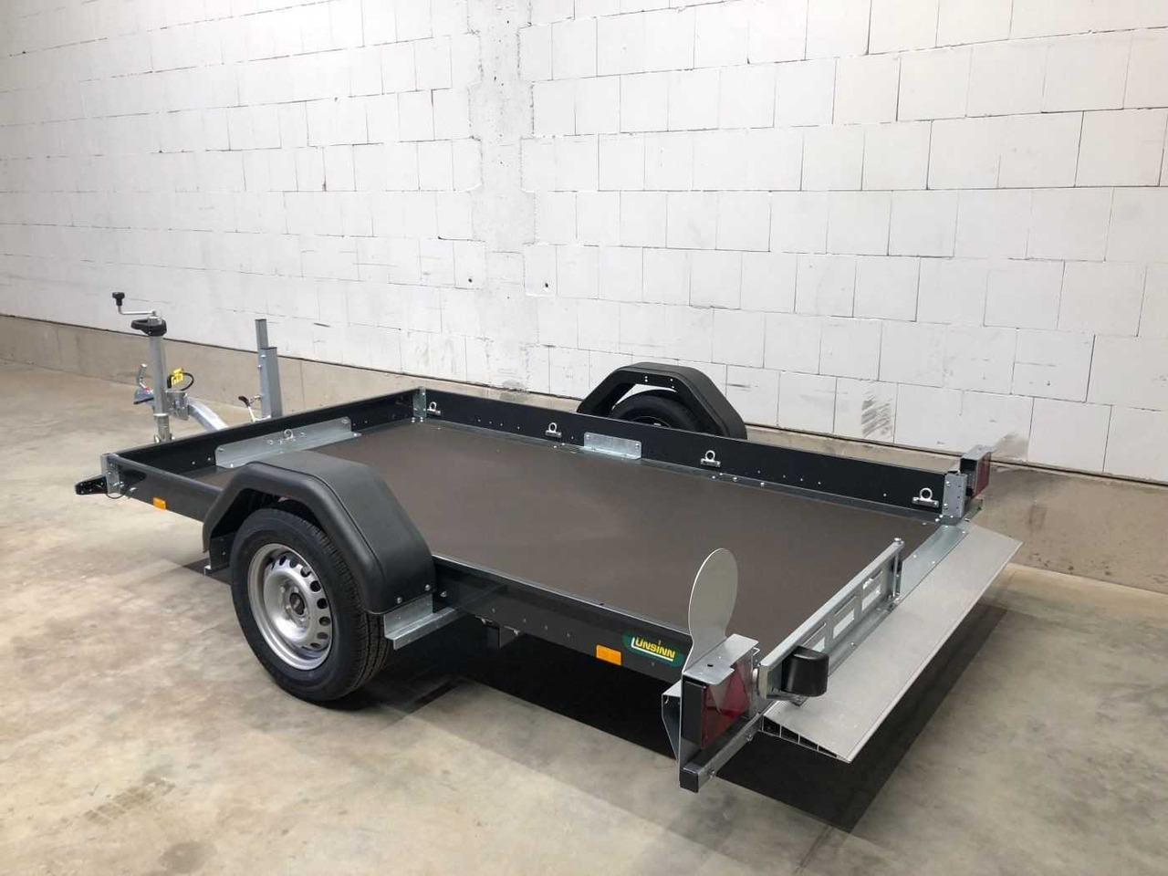 UNSINN UA 2615-7-13 Motorradanhänger - Príves na prepravu motocyklov: obrázok 3 UNSINN UA 2615-7-13 Motorradanhänger - Príves na prepravu motocyklov: obrázok 3