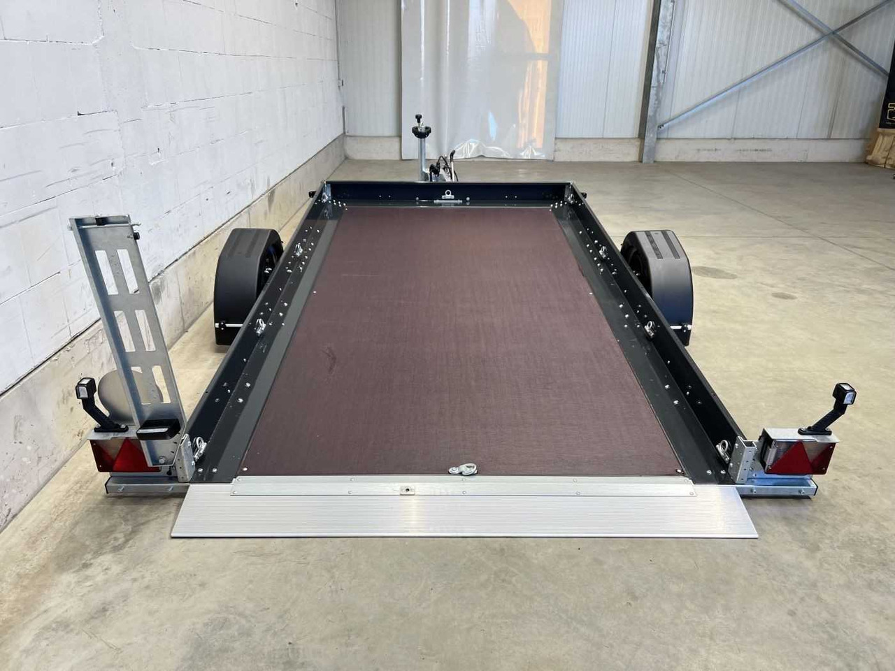 UNSINN UA 3118-18-13 Absenker - Príves na prepravu motocyklov: obrázok 3 UNSINN UA 3118-18-13 Absenker - Príves na prepravu motocyklov: obrázok 3