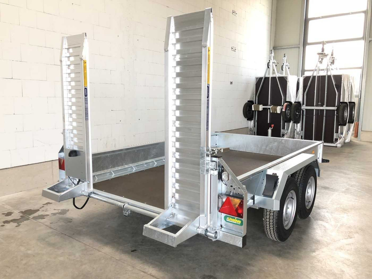 UNSINN UBA 3530-14-1600 Maschinentransporter - Prepravník stavebných strojov: obrázok 4 UNSINN UBA 3530-14-1600 Maschinentransporter - Prepravník stavebných strojov: obrázok 4