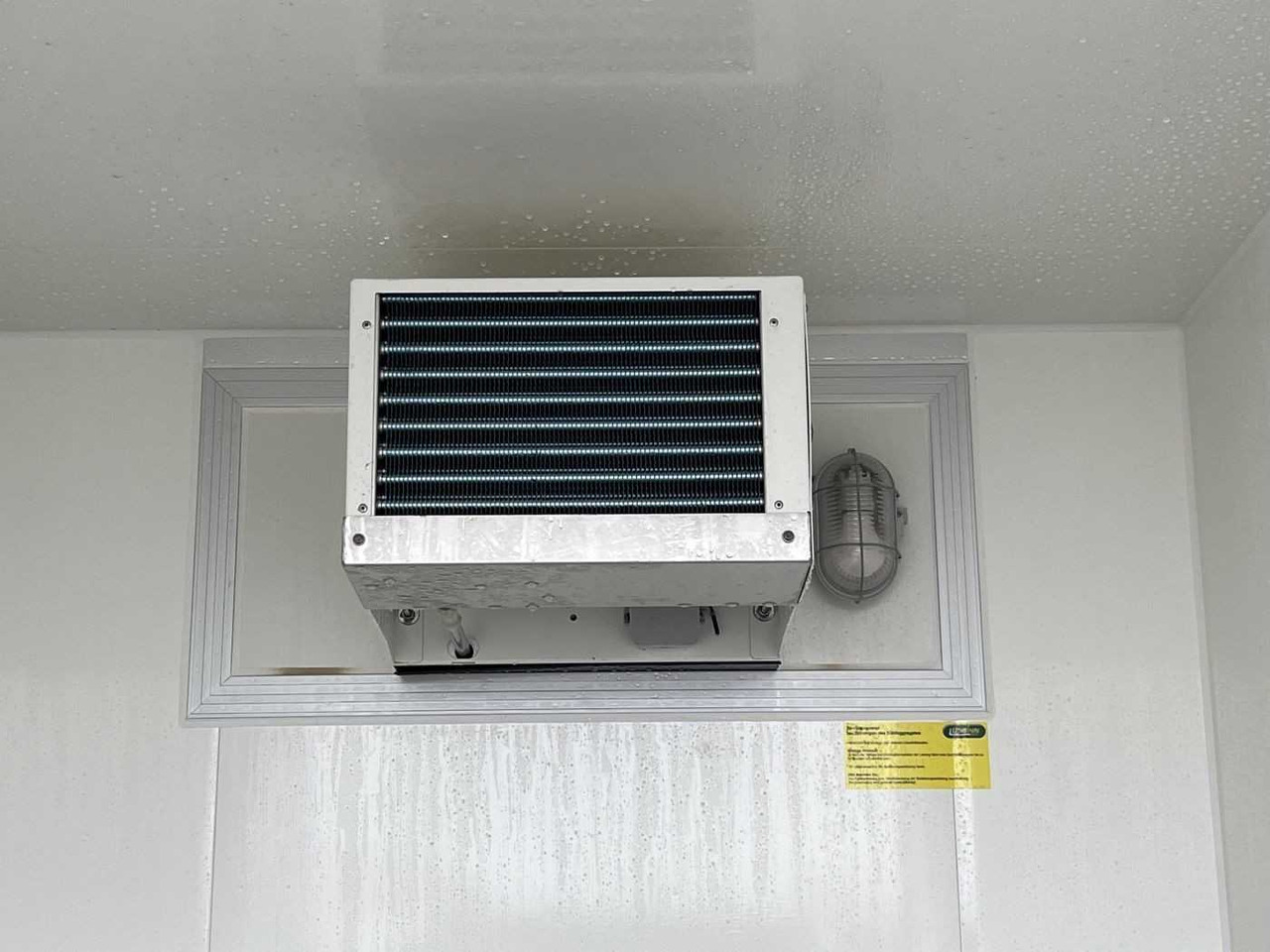 UNSINN UKT 6C 2513-13-14 Kühlanhänger - Príves chladírenské: obrázok 4 UNSINN UKT 6C 2513-13-14 Kühlanhänger - Príves chladírenské: obrázok 4