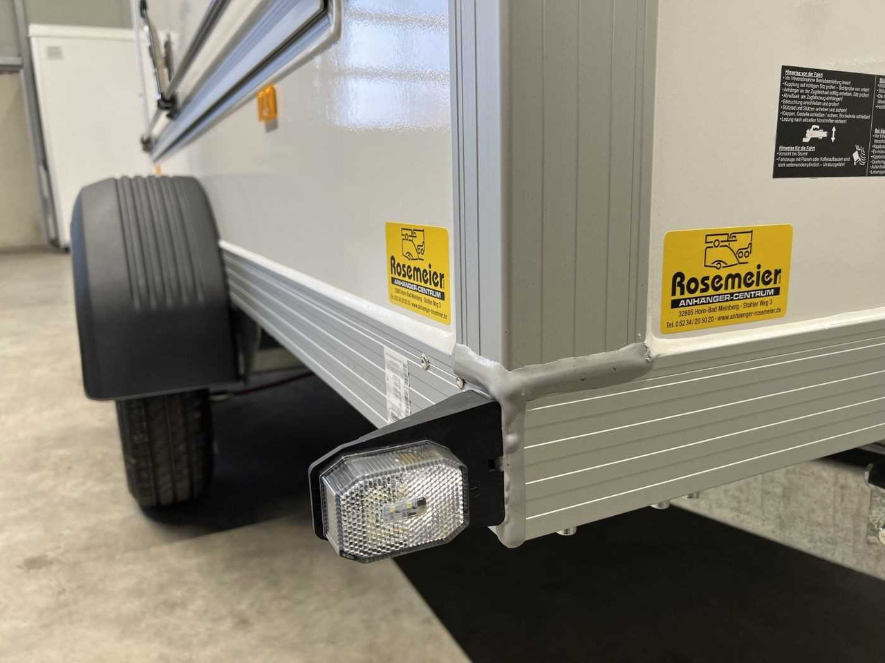 Nový Predajná príves UNSINN UKU 301519-20-13 Rampe+VKL Kofferanhänger: obrázok 25 Nový Predajná príves UNSINN UKU 301519-20-13 Rampe+VKL Kofferanhänger: obrázok 25